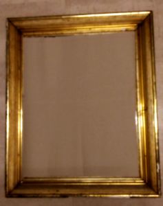 Cornice in legno dorato a mecca con motivo intagliato a righe Epoca I° 8oo luce cm.60 x  76
